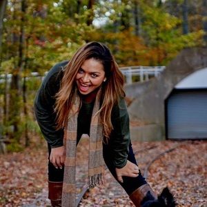 Meet your Posher, Andrea